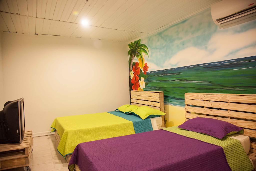 Turisticos In Di Town San Andres (San Andres and Providencia Islands)